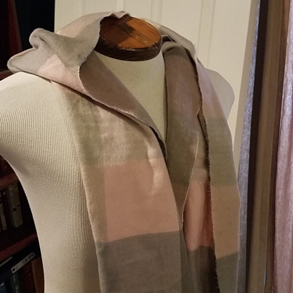 Cashmere Baby Pink and Gray Plaid Winter Scarf Fringe